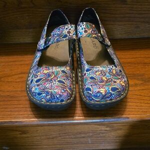 Ingaro Women's Multi-Color Paisley Mary Jane Comfort Shoes